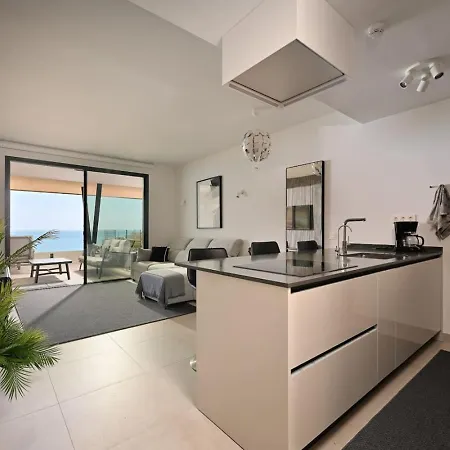 Modern - Amazing Seaview - Close To - Pool דירה