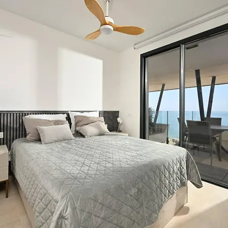 דירה Modern - Amazing Seaview - Close To - Pool פואנגירולה
