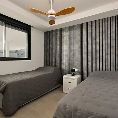 דירה Modern - Amazing Seaview - Close To - Pool פואנגירולה